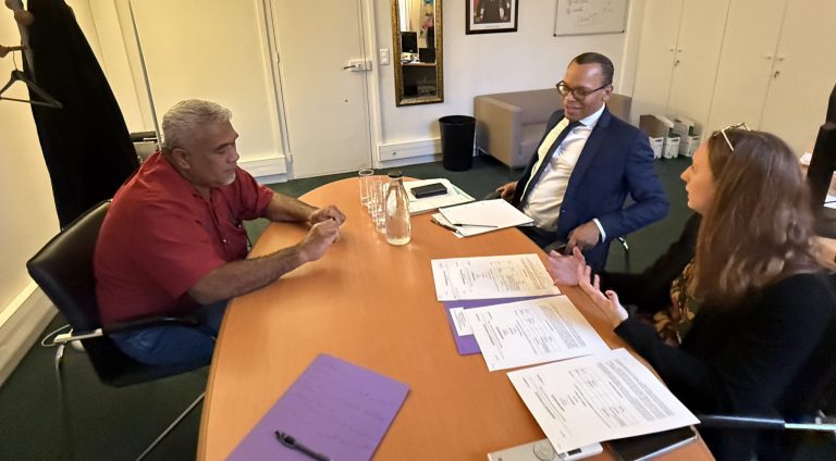 Réunion de travail à l’Hôtel de Matignon